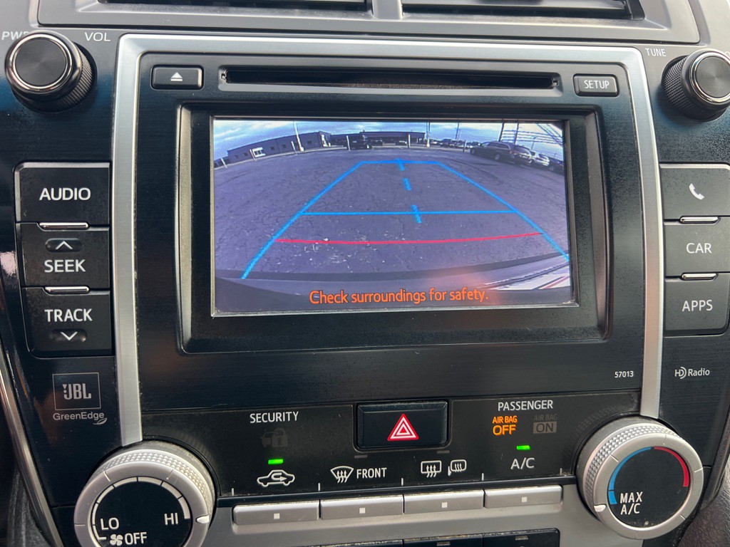 2012 Toyota Camry Image 32