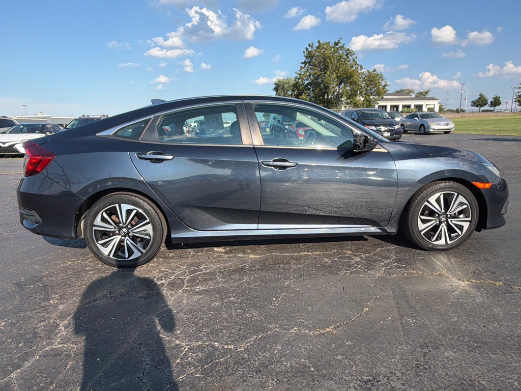 2016 Honda Civic Image 8