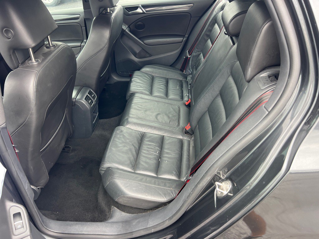2014 Volkswagen GTI Image 14