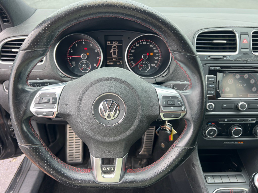 2014 Volkswagen GTI Image 27