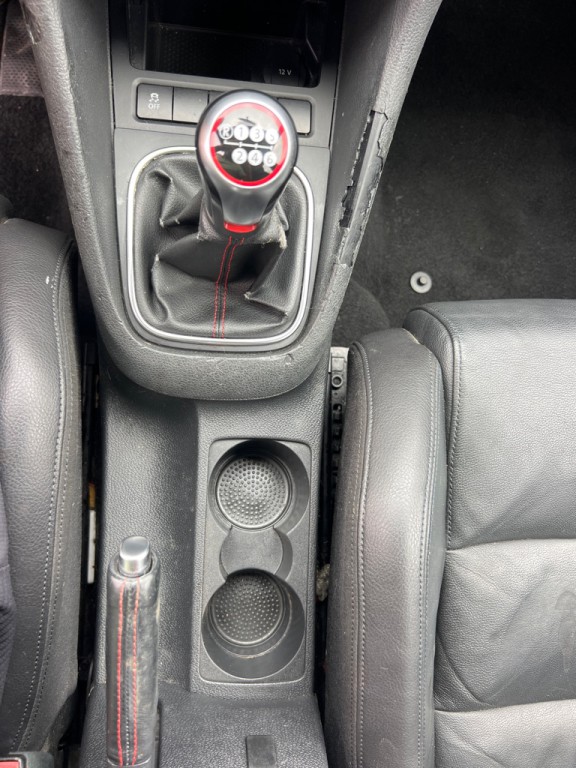 2014 Volkswagen GTI Image 32