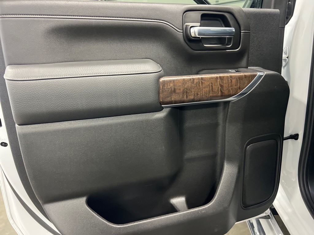2020 GMC Sierra Image 18