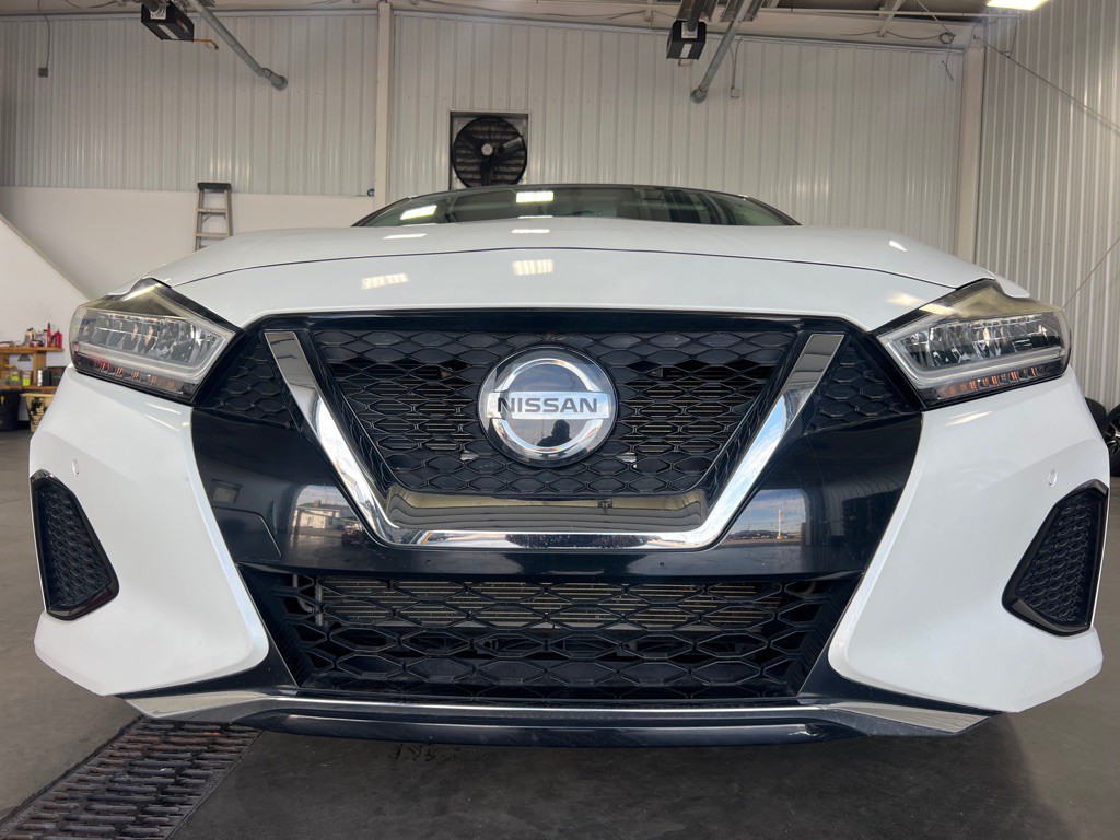 2019 Nissan Maxima Image 2