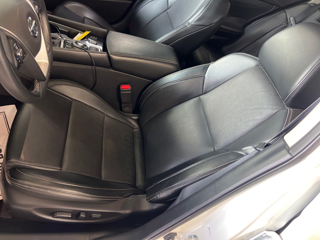 2019 Nissan Maxima Image 11