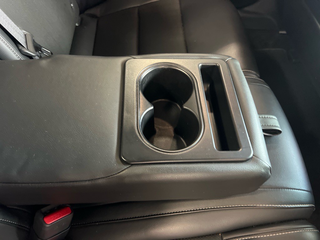 2019 Nissan Maxima Image 18