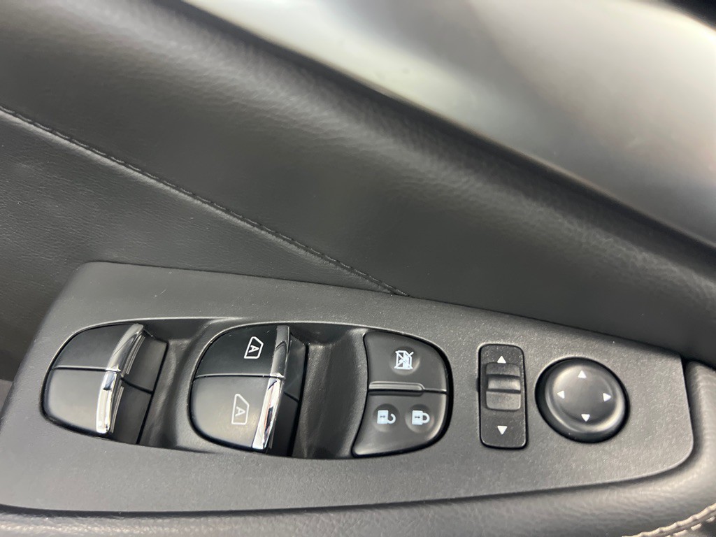 2019 Nissan Maxima Image 25