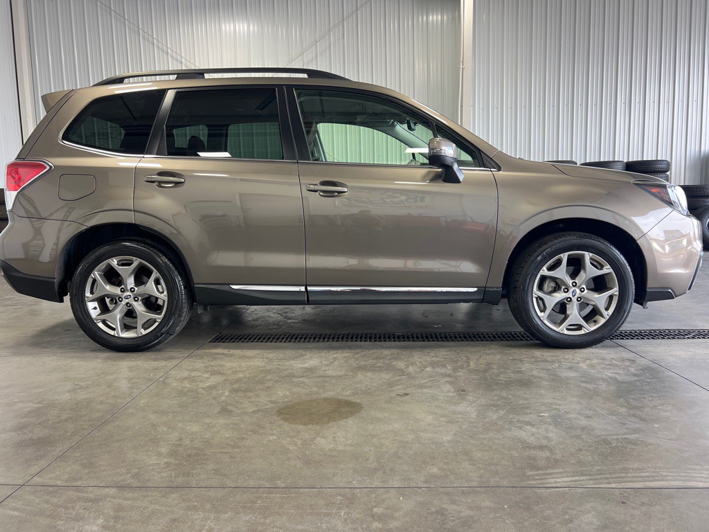 2018 Subaru Forester Image 8