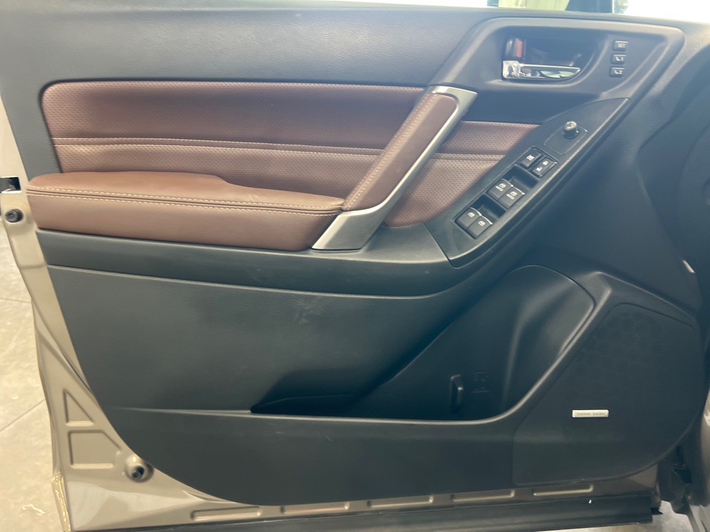 2018 Subaru Forester Image 10