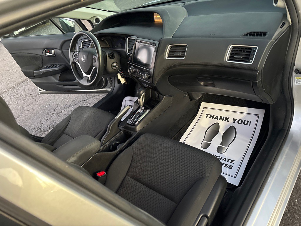 2015 Honda Civic Image 18
