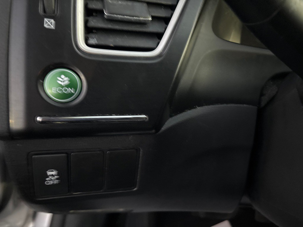 2015 Honda Civic Image 24