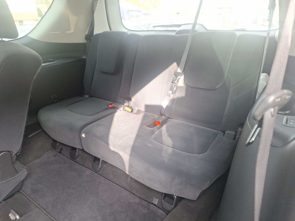 2018 Nissan Armada Image 9