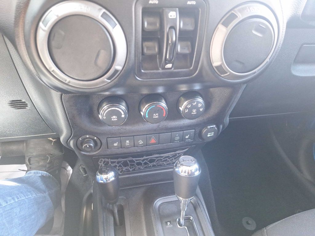 2016 Jeep Wrangler Unlimited Image 11