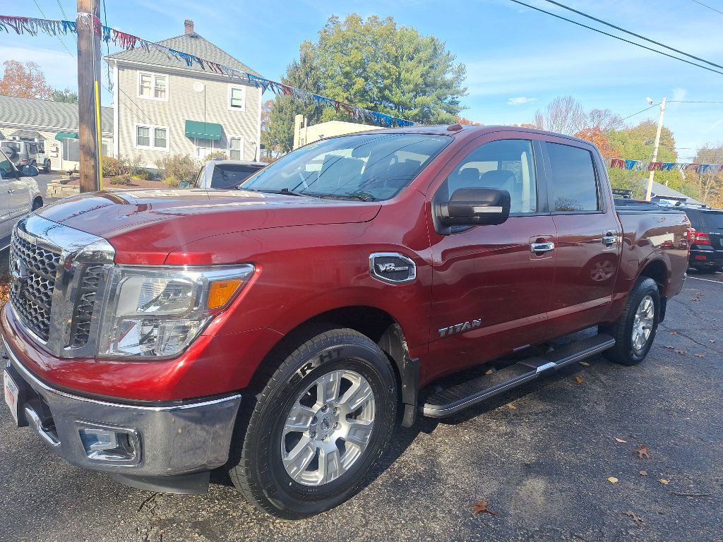 2017 Nissan Titan Image 2