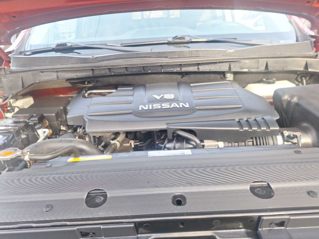 2017 Nissan Titan Image 15