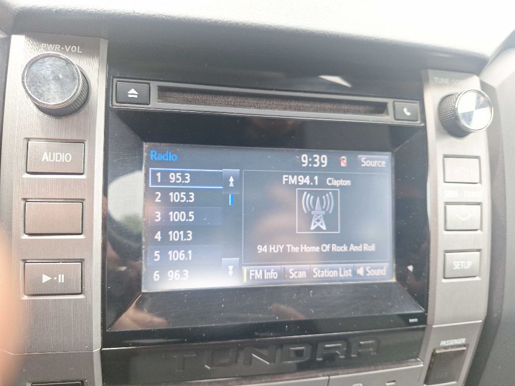 2016 Toyota Tundra Image 11
