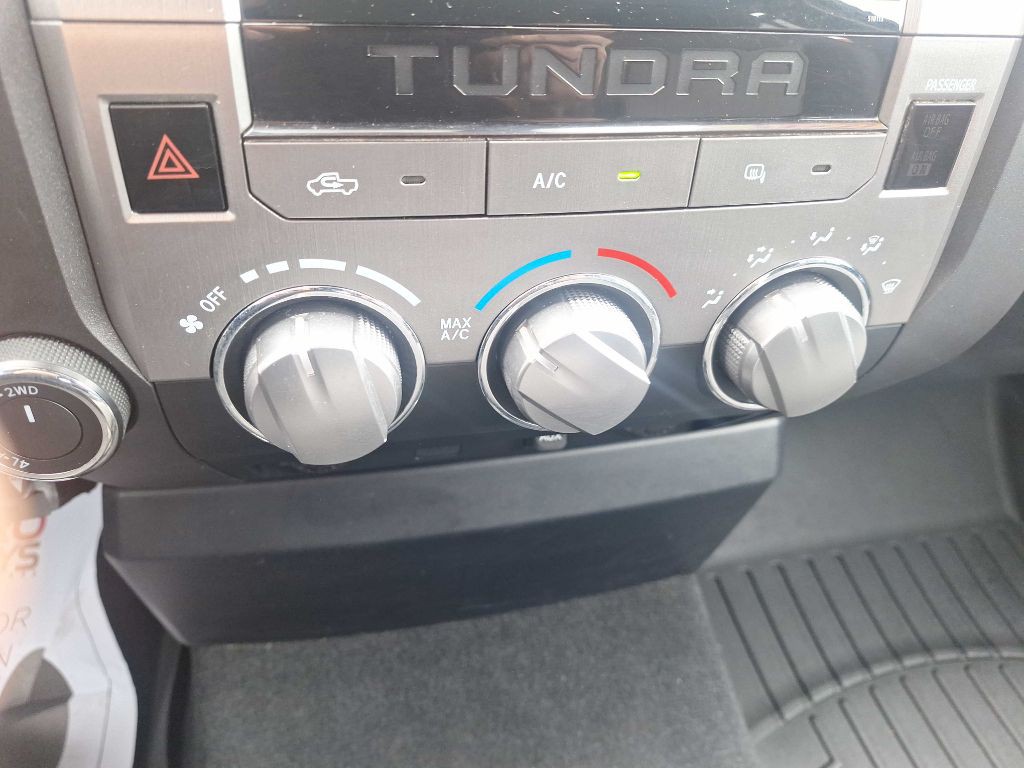 2016 Toyota Tundra Image 12