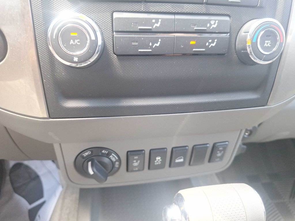 2012 Nissan Frontier Image 10