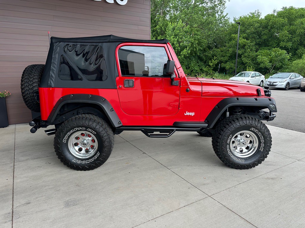 2002 Jeep Wrangler Image 8