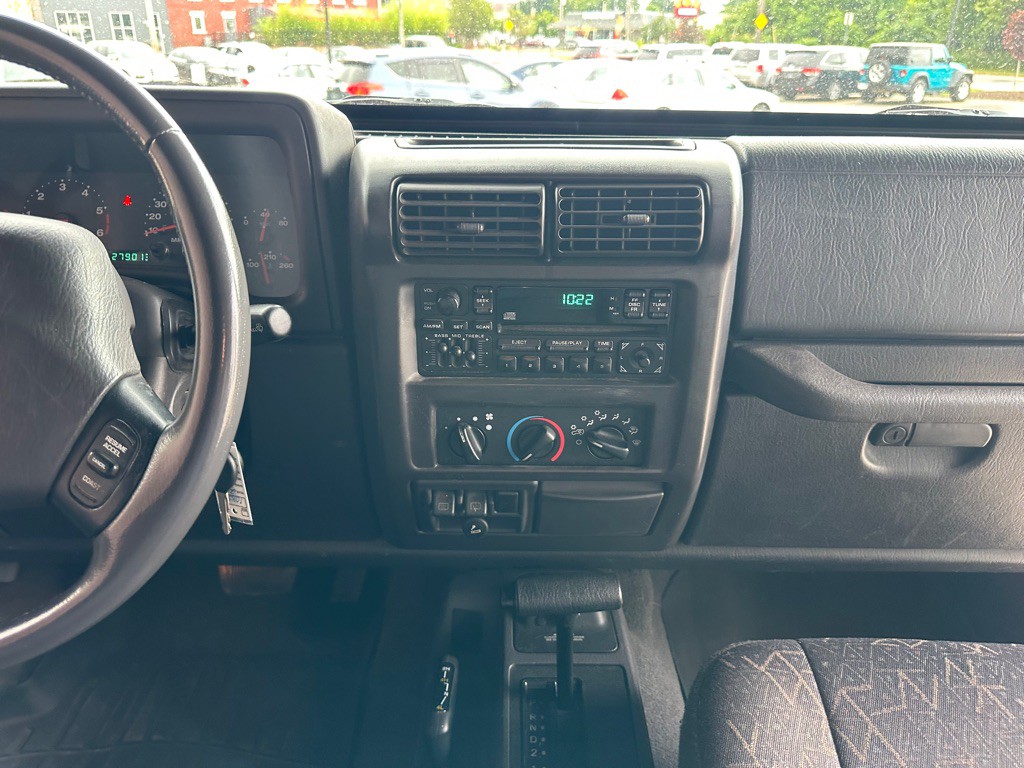 2002 Jeep Wrangler Image 20