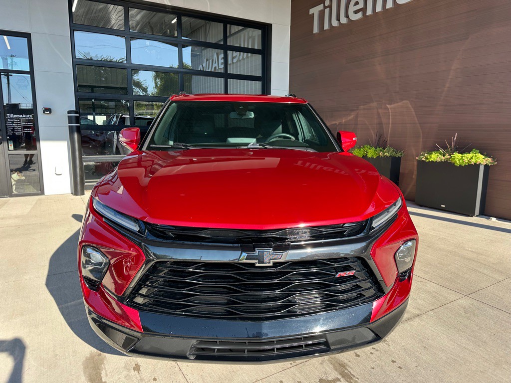 2023 Chevrolet Blazer Image 2