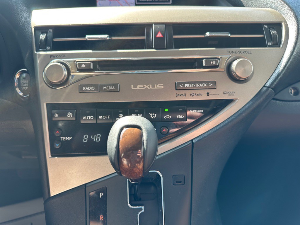 2015 Lexus RX Image 24