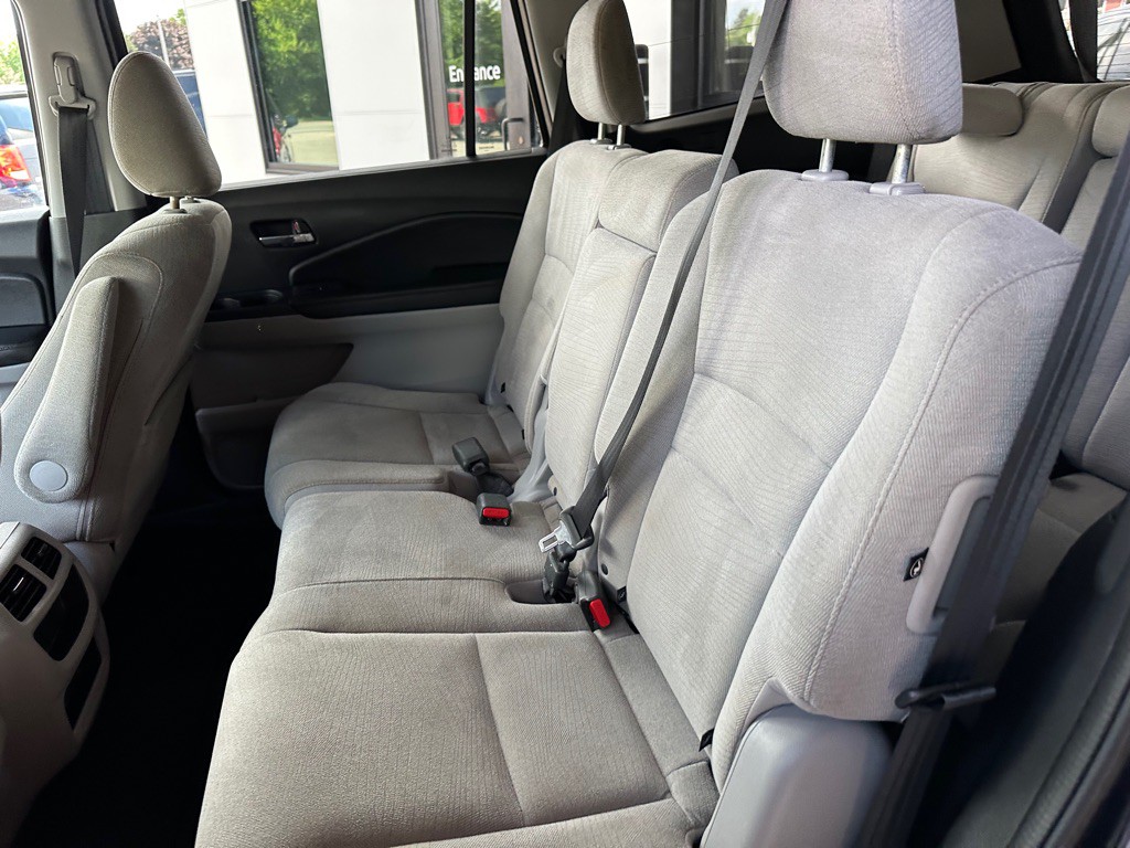 2016 Honda Pilot Image 12