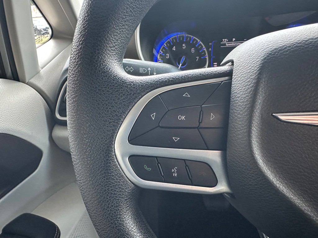 2020 Chrysler Voyager Image 22