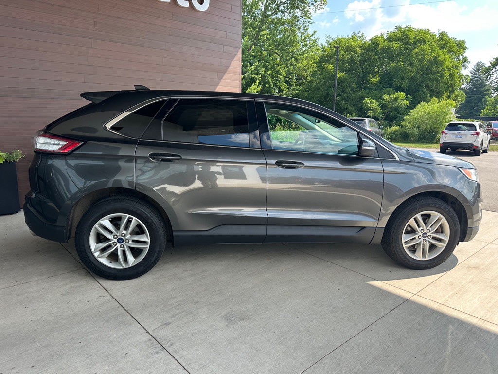 2018 Ford Edge Image 8