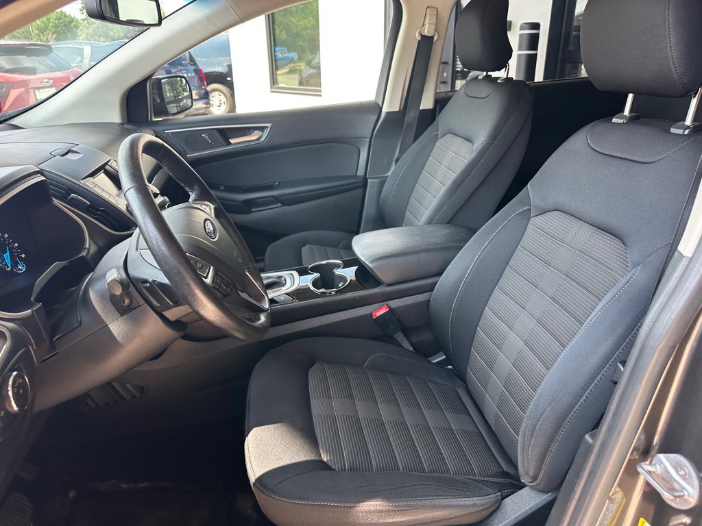 2018 Ford Edge Image 10