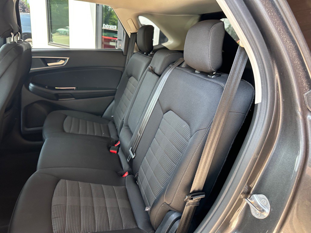 2018 Ford Edge Image 12