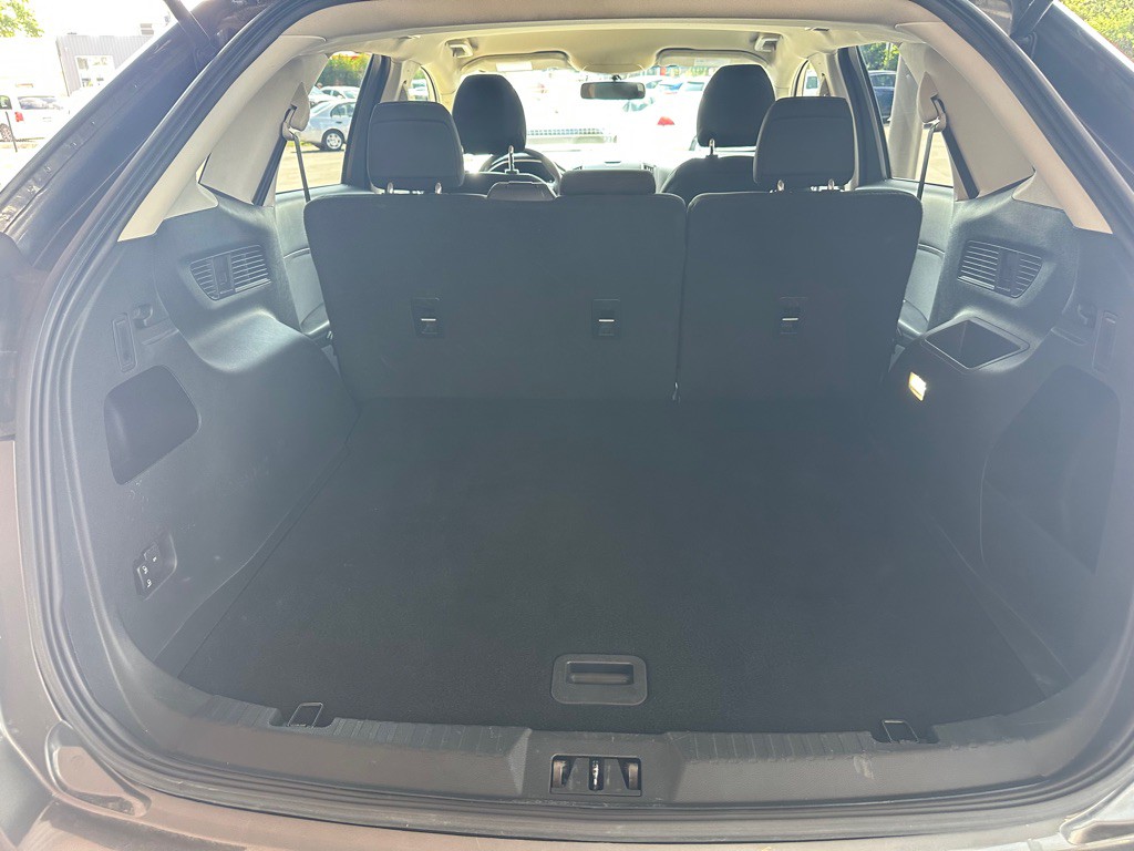 2018 Ford Edge Image 13