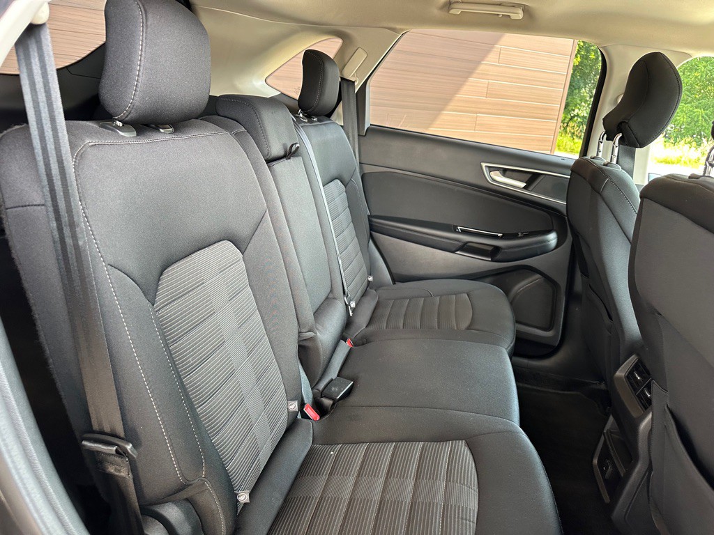 2018 Ford Edge Image 15