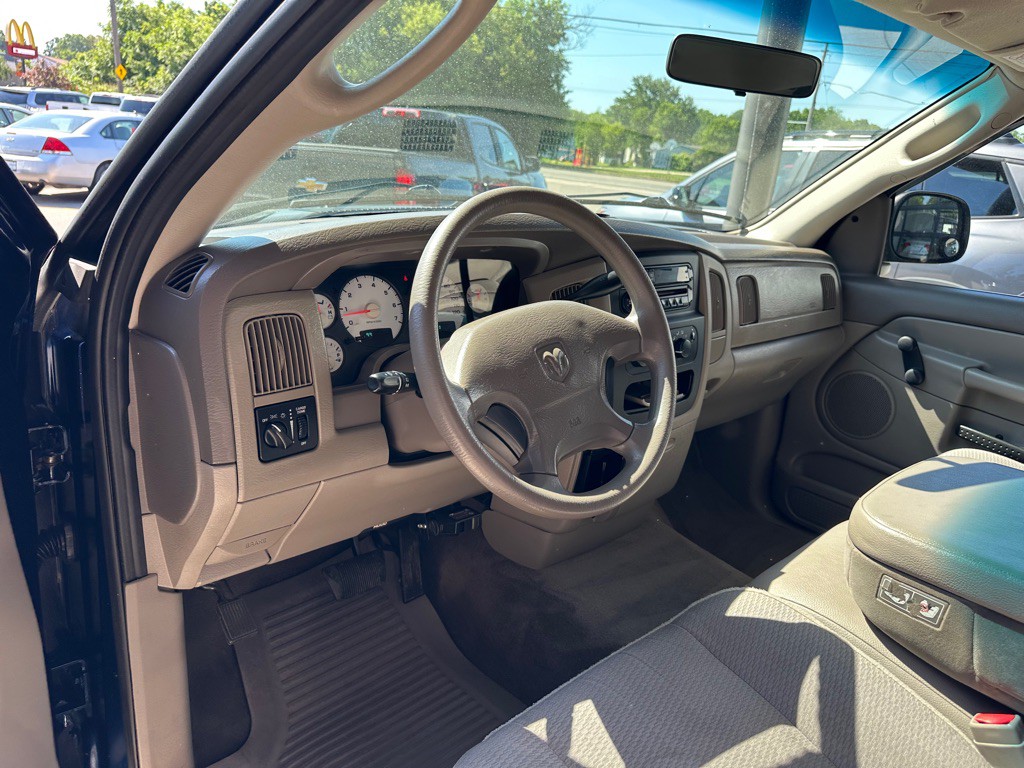 2002 Dodge Ram 1500 Image 9