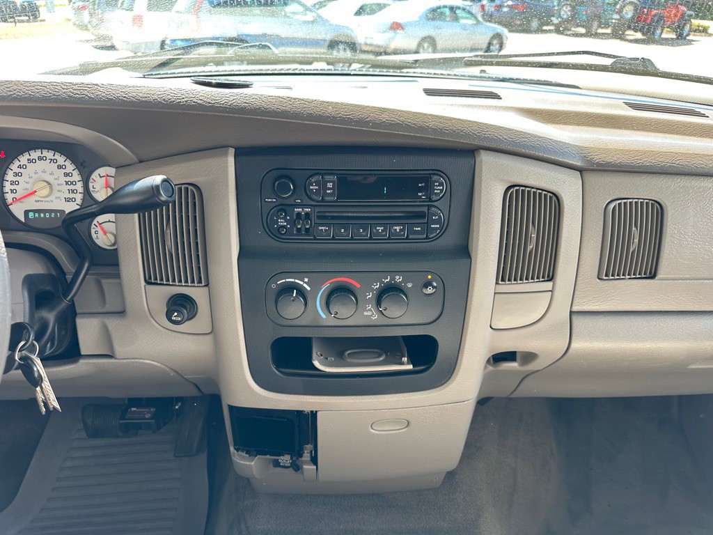 2002 Dodge Ram 1500 Image 20