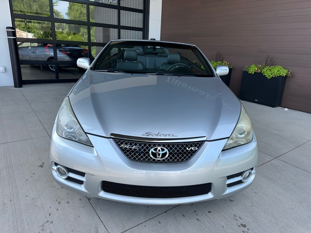 2007 Toyota Camry Image 2
