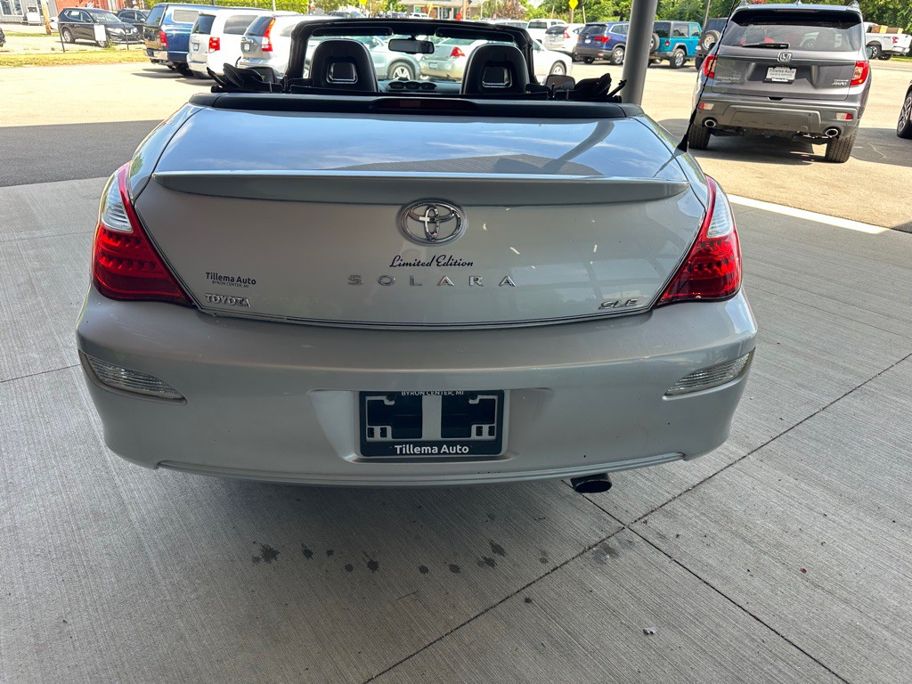 2007 Toyota Camry Image 6
