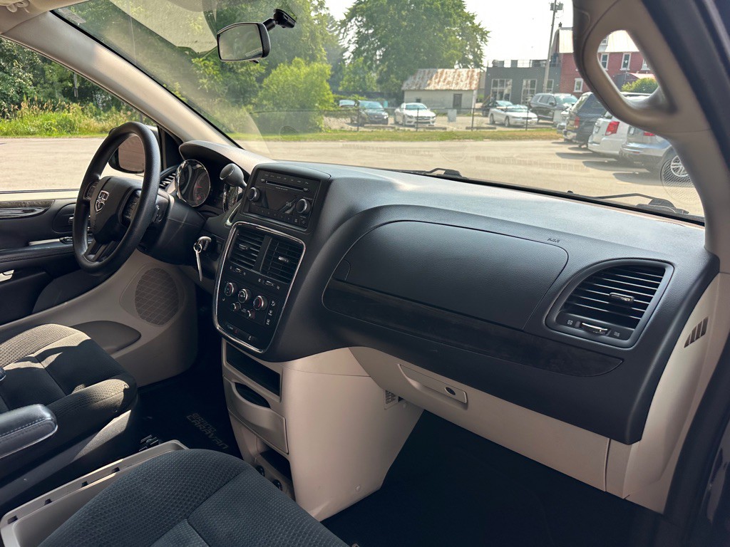 2016 Dodge Grand Caravan Image 18