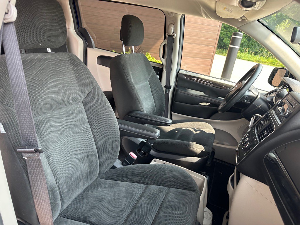 2016 Dodge Grand Caravan Image 19