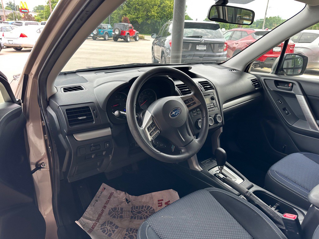 2015 Subaru Forester Image 9