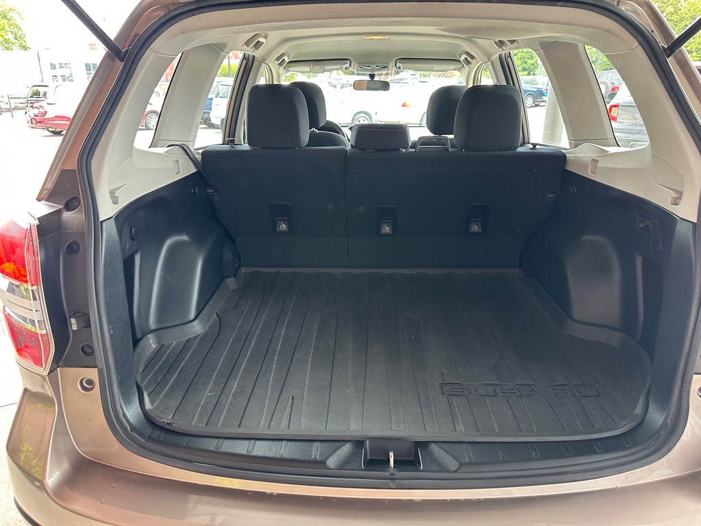 2015 Subaru Forester Image 13