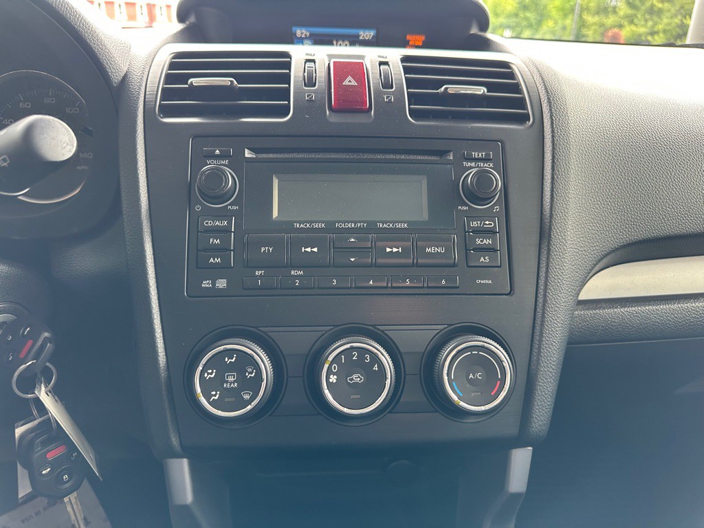 2015 Subaru Forester Image 25