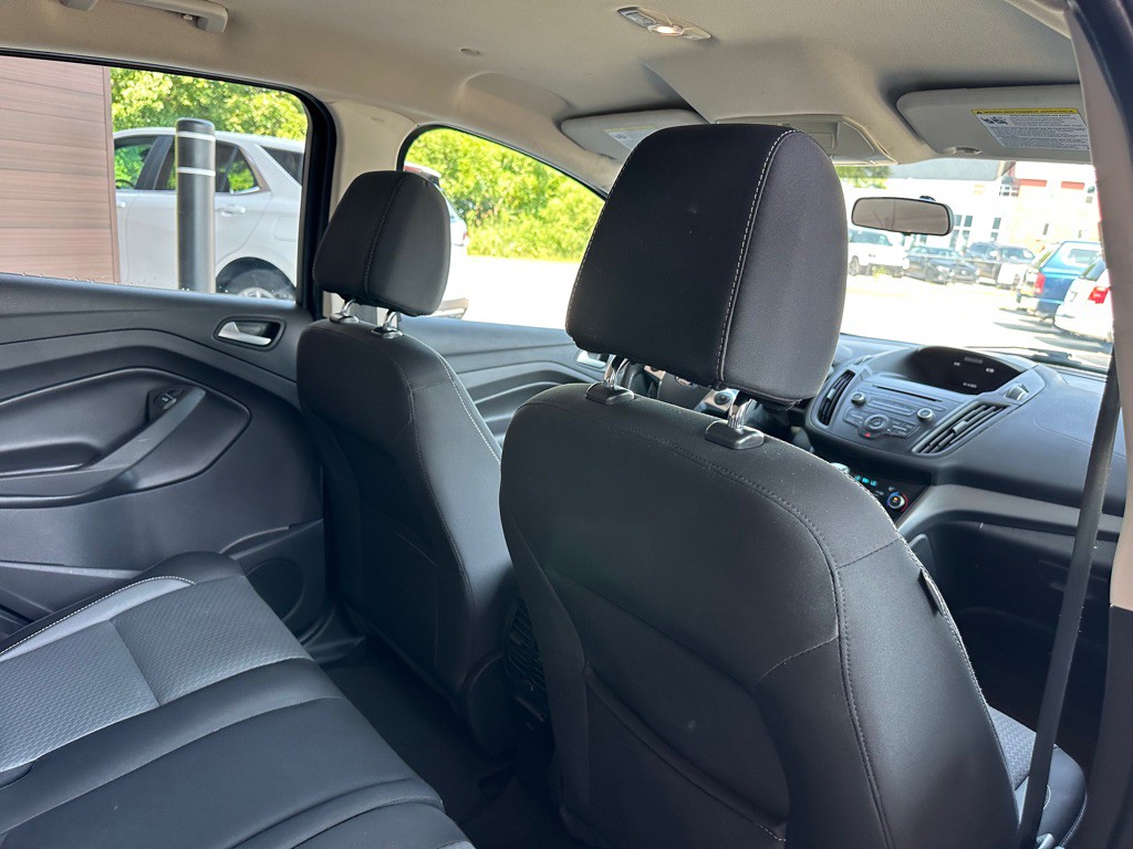 2017 Ford C-Max Image 14
