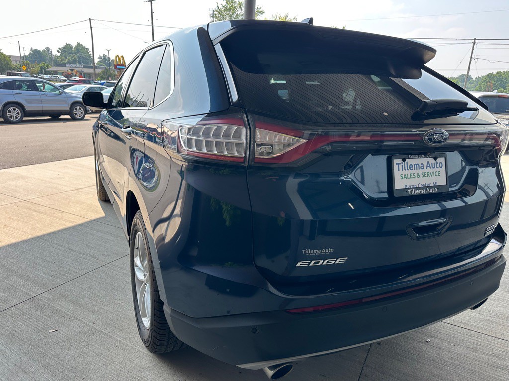 2017 Ford Edge Image 5