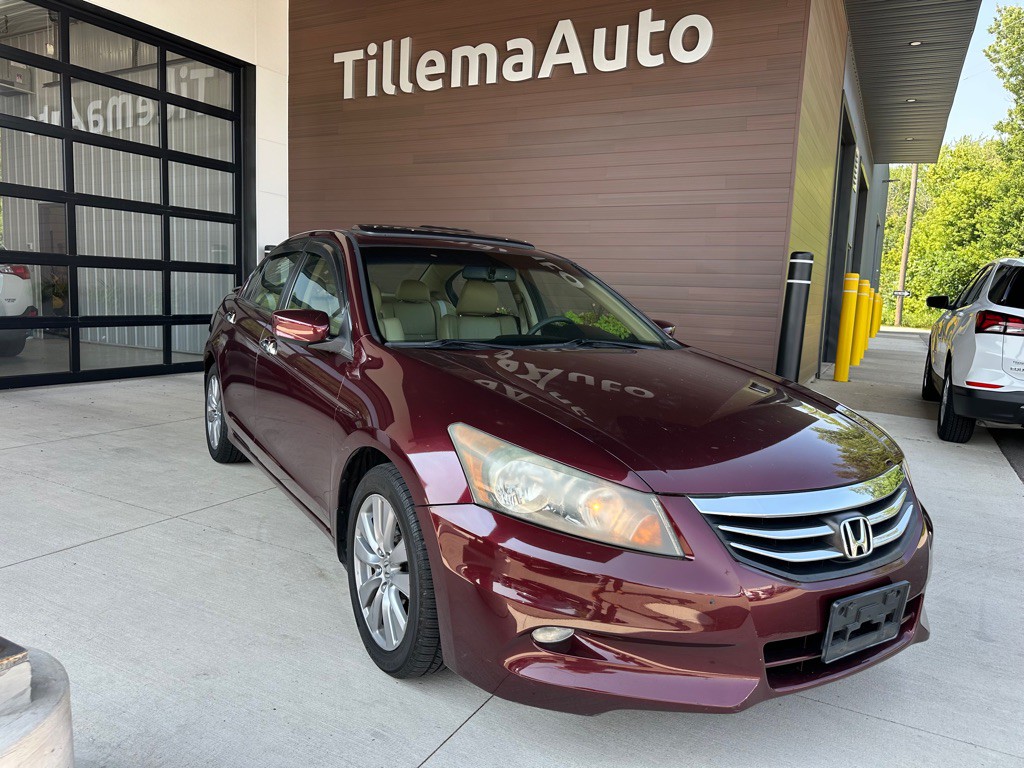 2011 Honda Accord Image 1