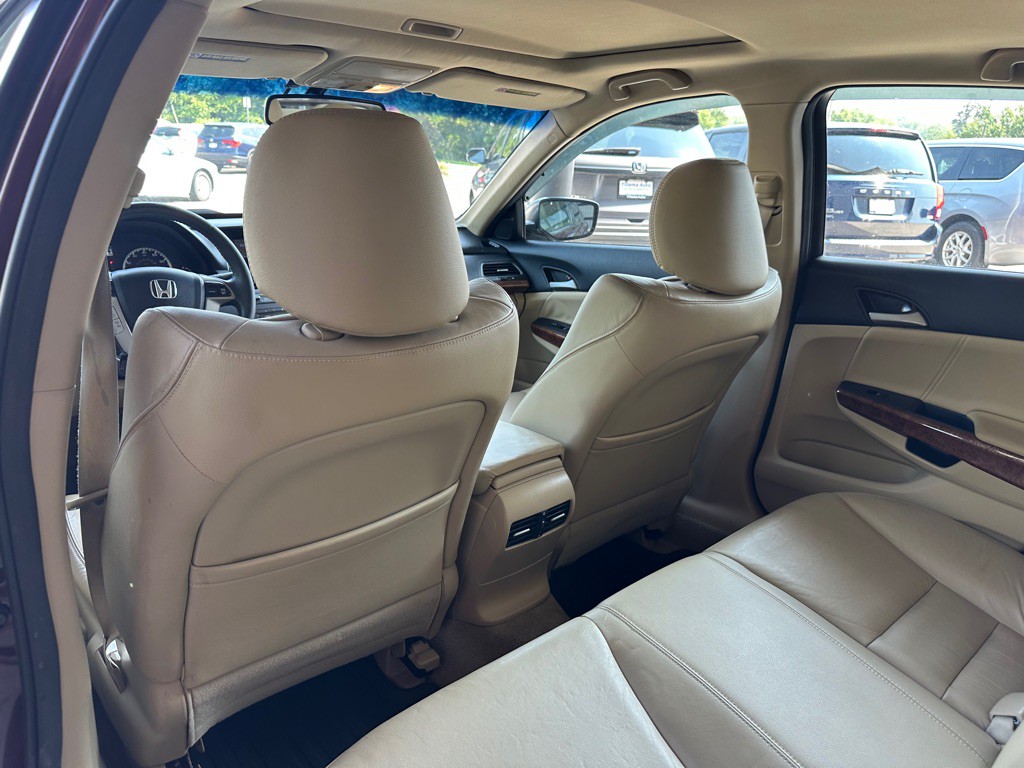 2011 Honda Accord Image 11