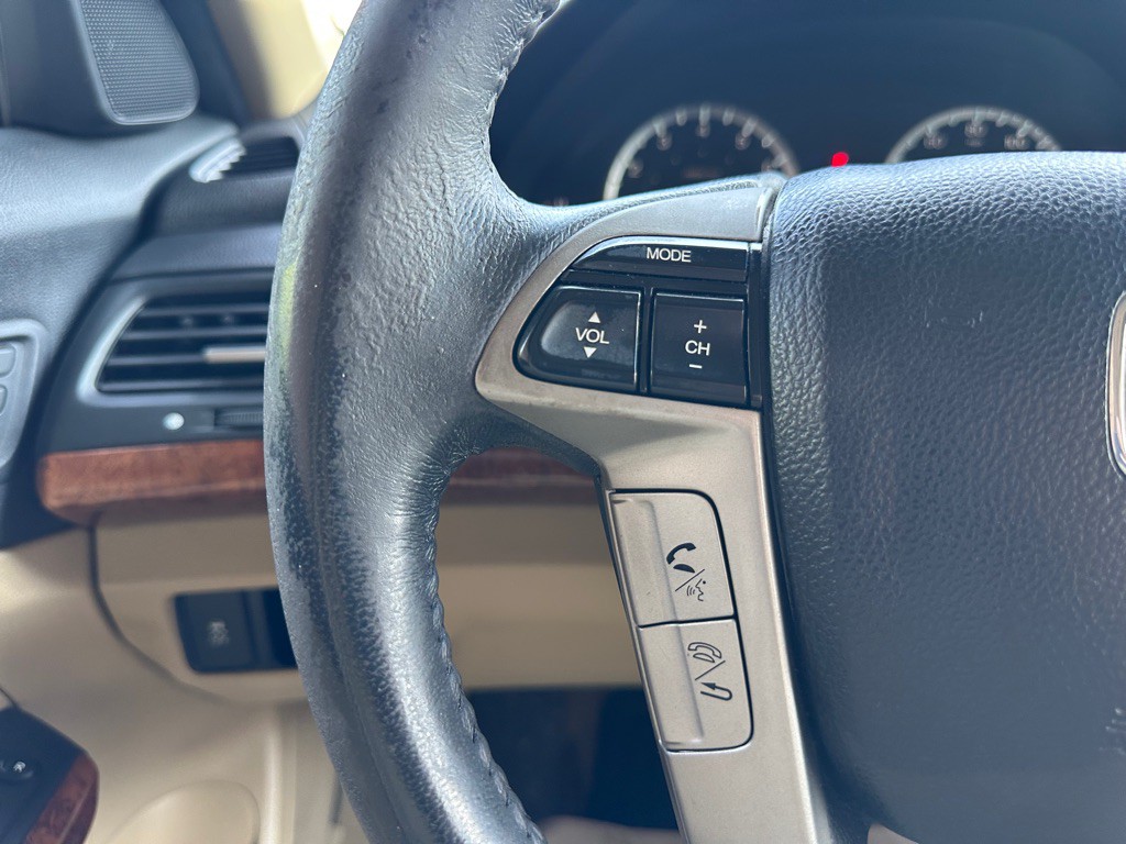 2011 Honda Accord Image 19