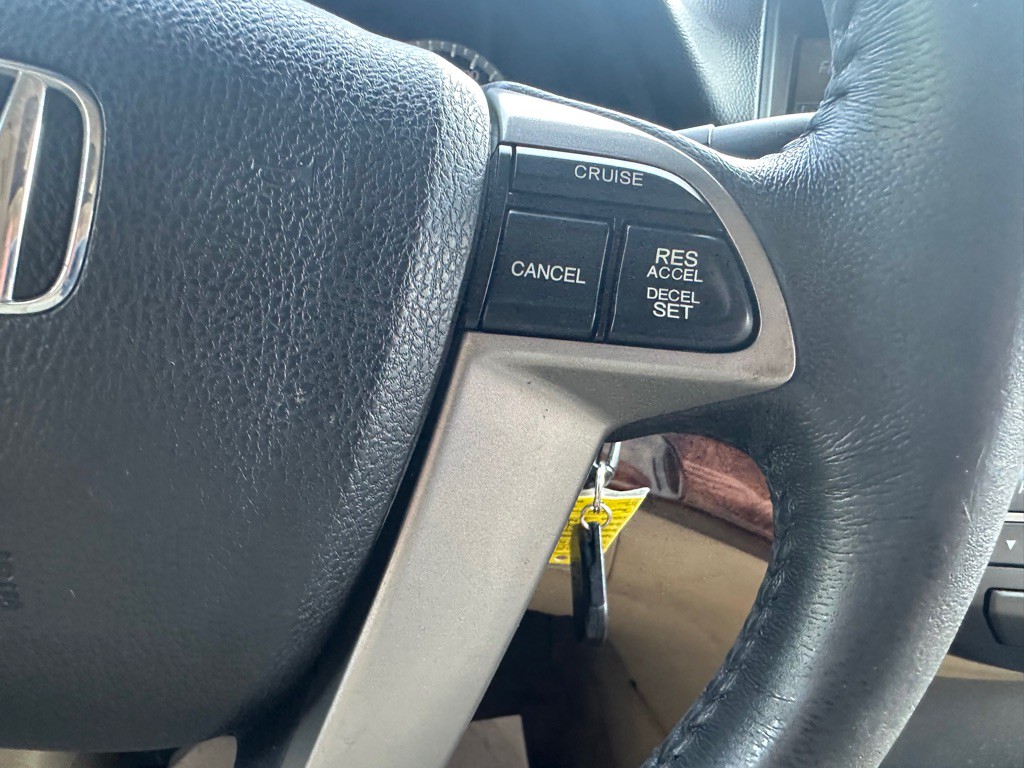 2011 Honda Accord Image 20