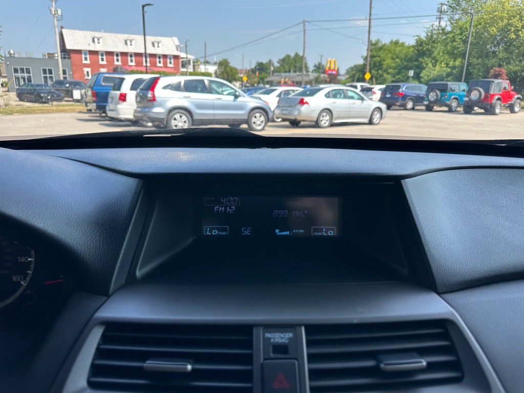2011 Honda Accord Image 23