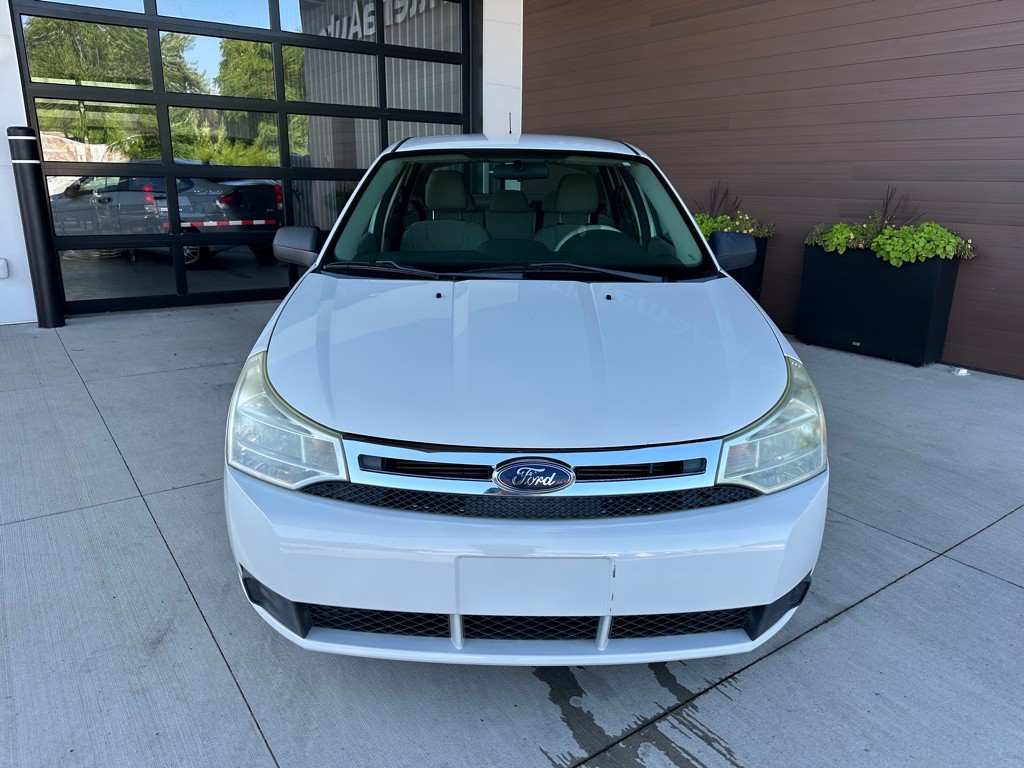 2009 Ford Focus Image 2
