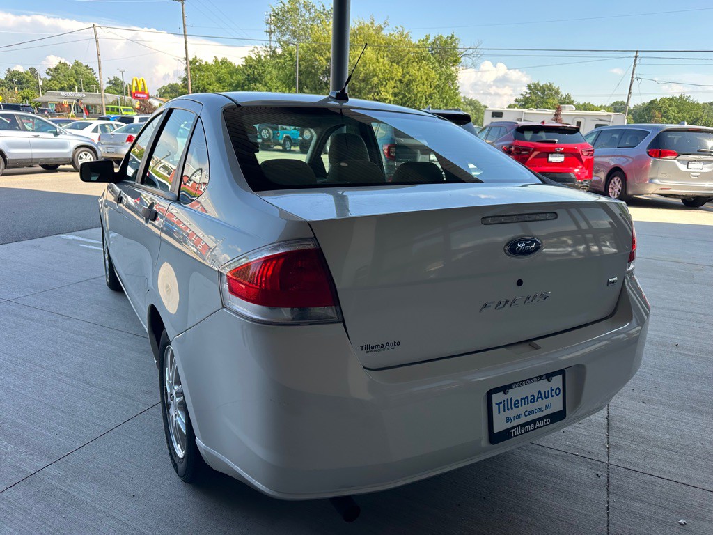 2009 Ford Focus Image 5